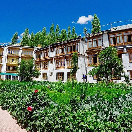 Oriental Hotel Leh Exteriör bild